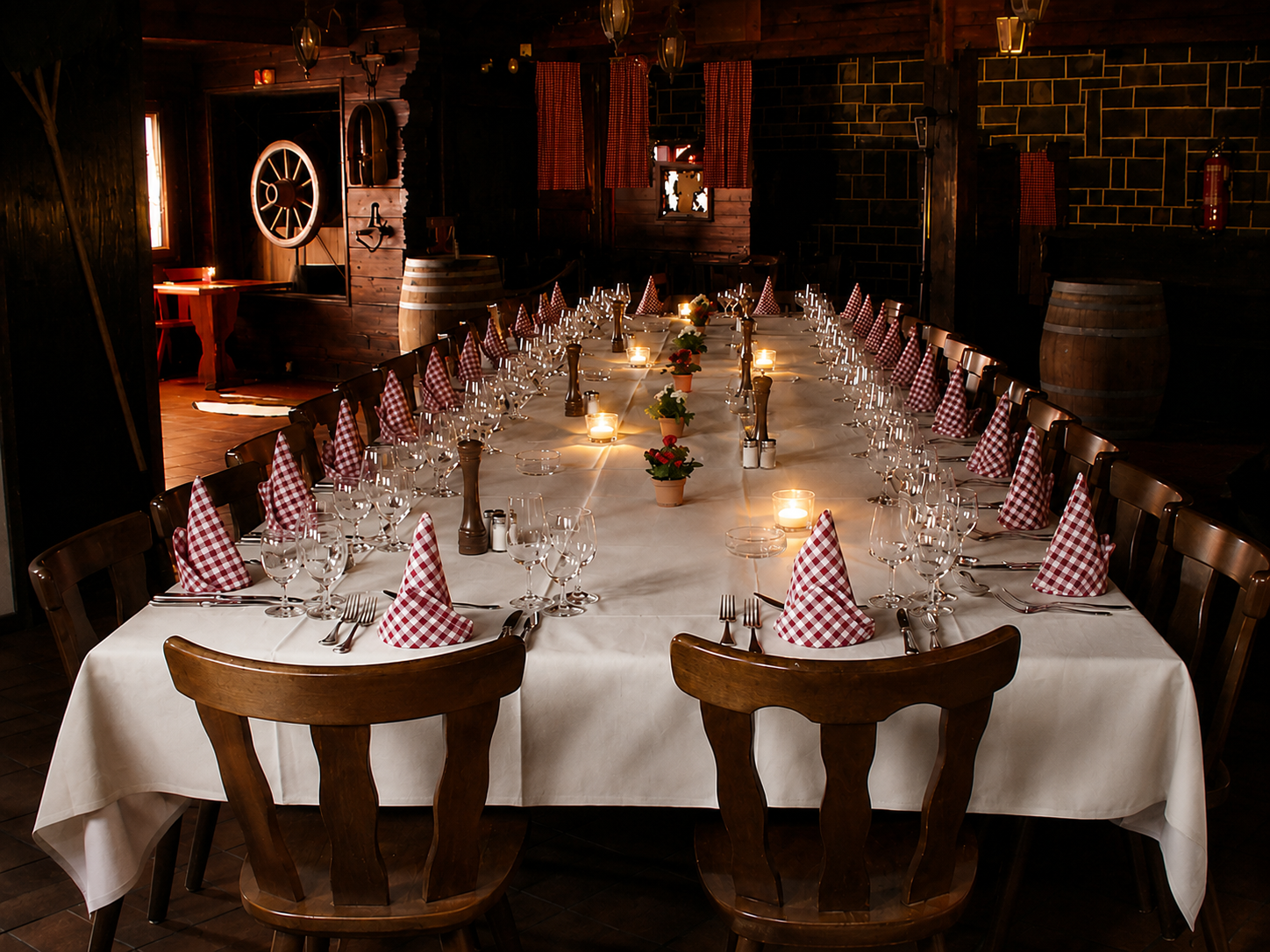 Table dressée pour un banquet